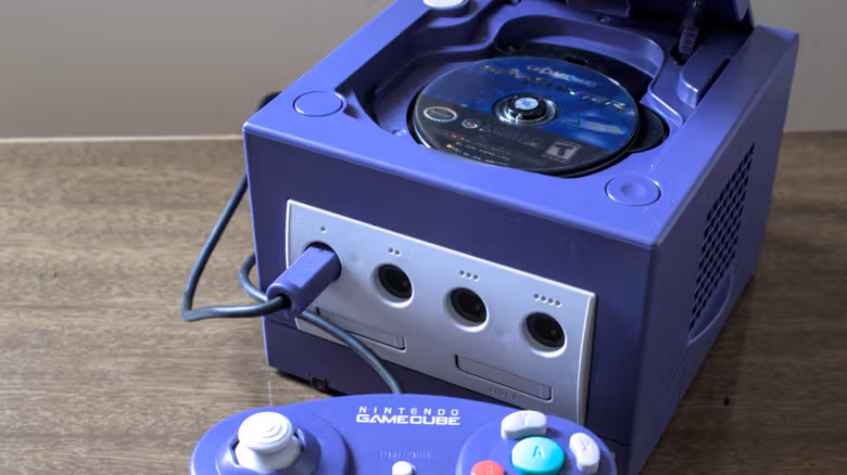 二手GameCube选购陷阱:主机底部型号决定你能玩什么