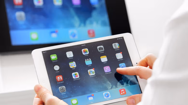 AirPlay 教學：iPhone、MacBook 怎麼把畫面丟到電視上