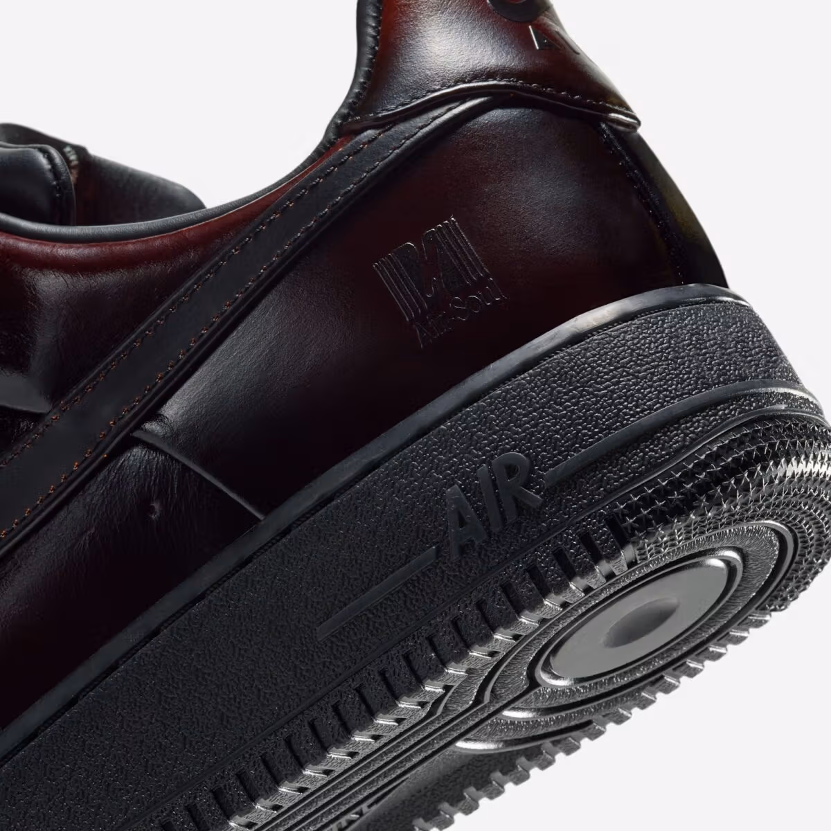 Nike Air Force 1 Low Family Reunion「Air Soul」8月28日發售,黑棕配色低調登場