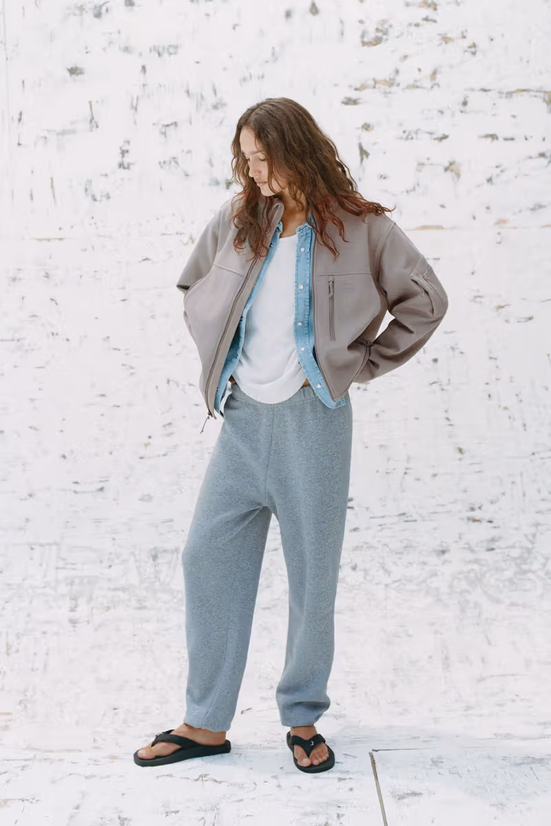 Stüssy Fall 2026系列:短褲與針織衫共處一個衣櫃的過渡邏輯