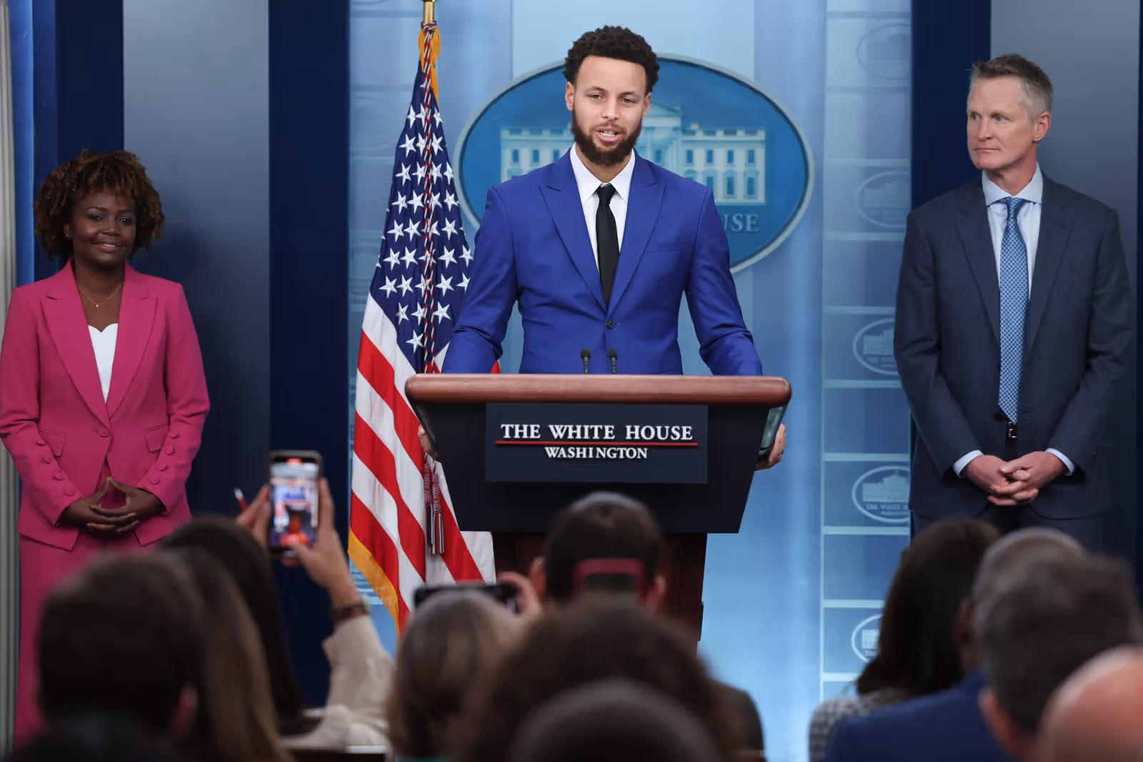 Stephen Curry 悄悄出售 Atherton 豪宅，2910 萬美元成交小虧收場