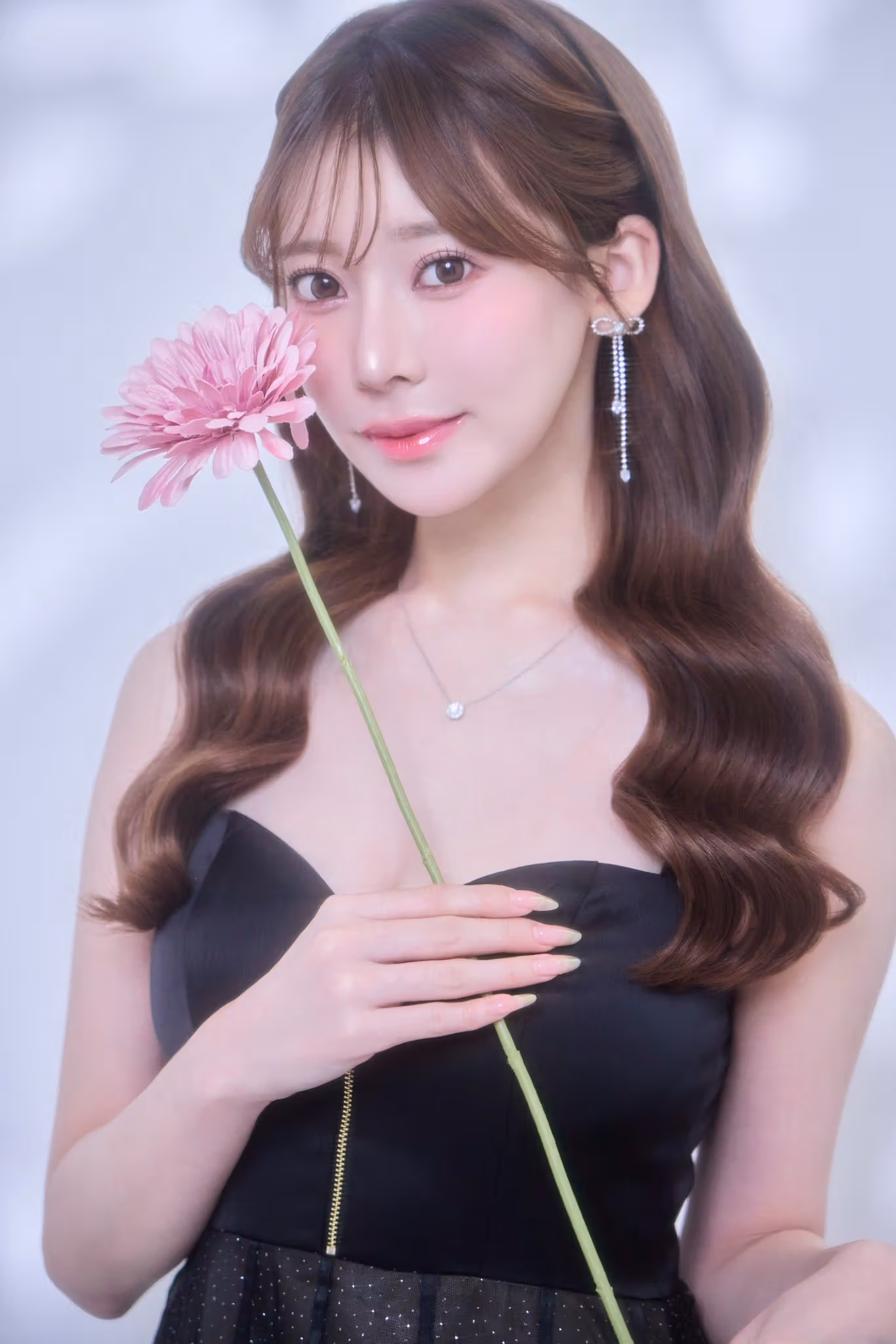同天迎出道纪念日，七森莉莉却宣布无限期休业，S1三位要角冷暖各异