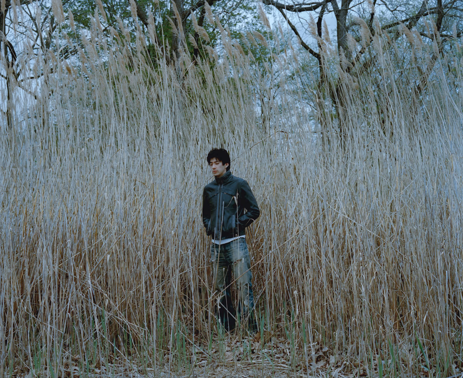 James Ivy推翻15首demo，在倫敦錄音室裡寫出搖滾debut《The Seams》