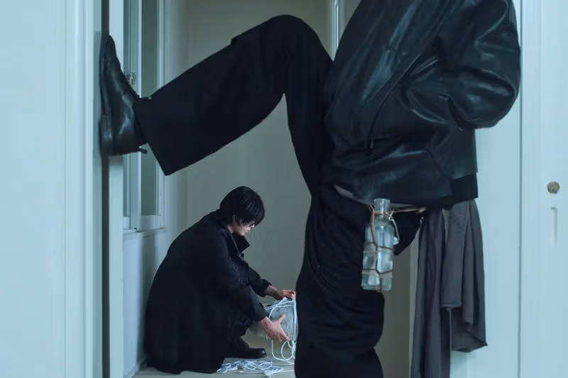 SAN SAN GEAR FW26「CABLE」:把陌生人之间的隐形链接穿上身