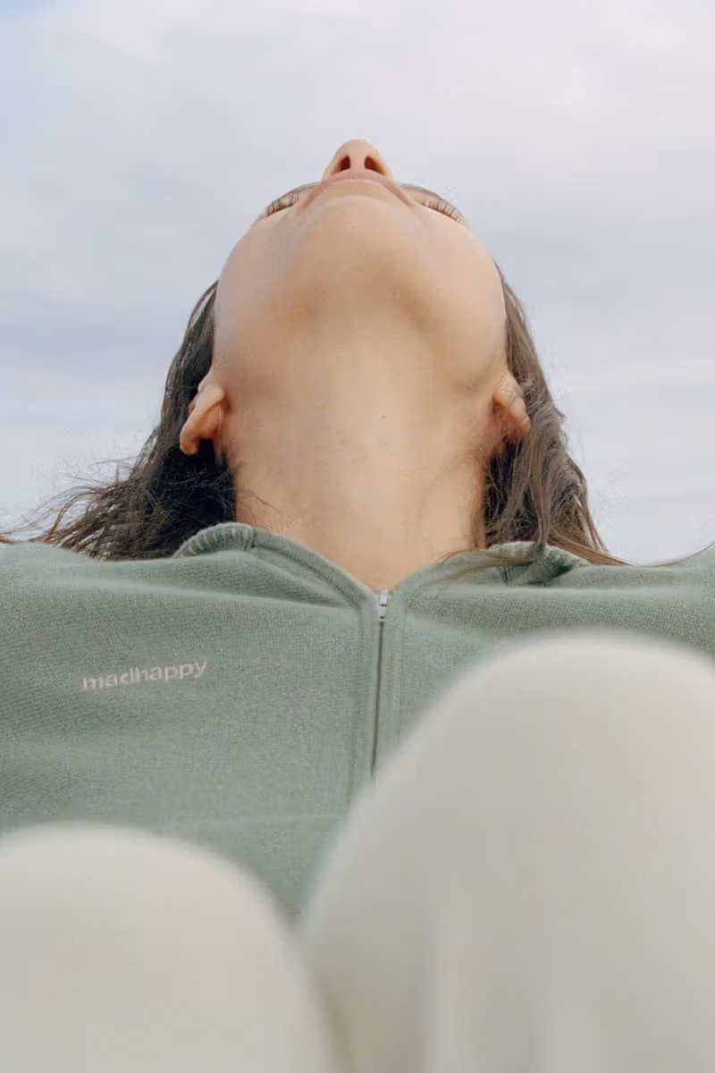 運動之後才是重點：Madhappy 與 PUMA 第三度聯名，主打「不運動的運動服」