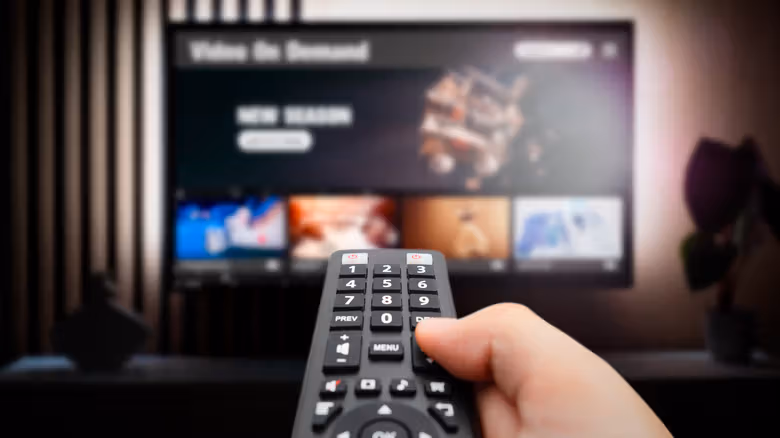 4K电视不代表全程4K：片源、订阅、线材缺一都会被降级