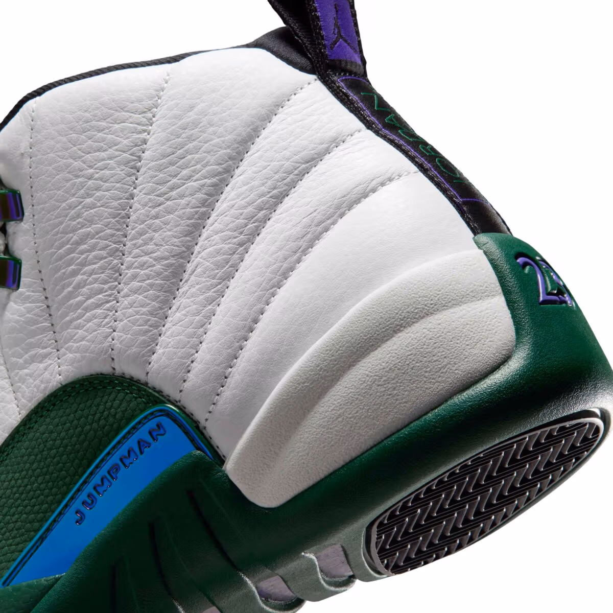 Air Jordan 12 "Idols Become Rivals" วางจำหน่าย 12 กันยายน สีขาวเขียว ราคา 215 ดอลลาร์