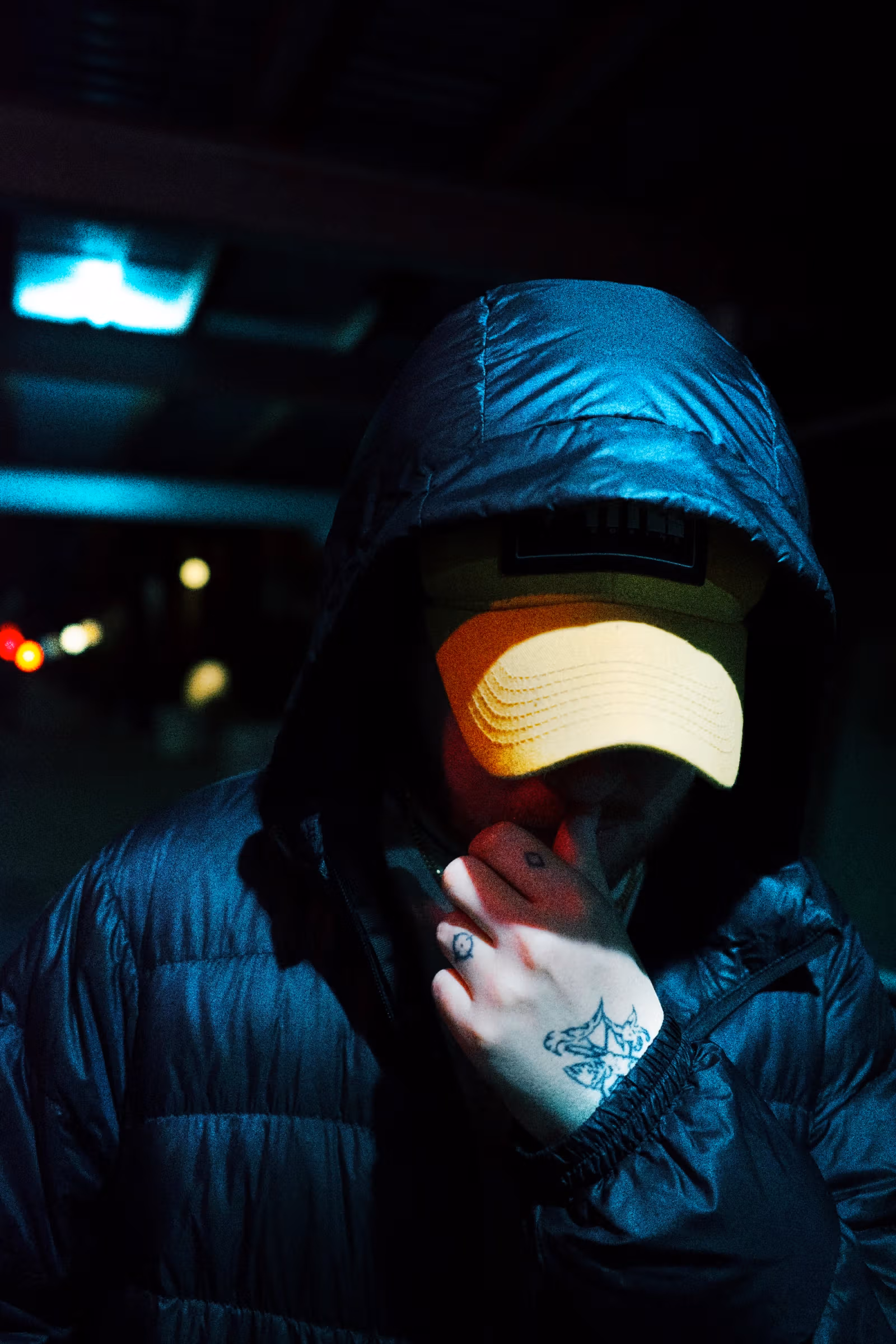 Bearface改名Ciarán回歸：教堂裡收走手機的演出,與遲到四年的新專輯