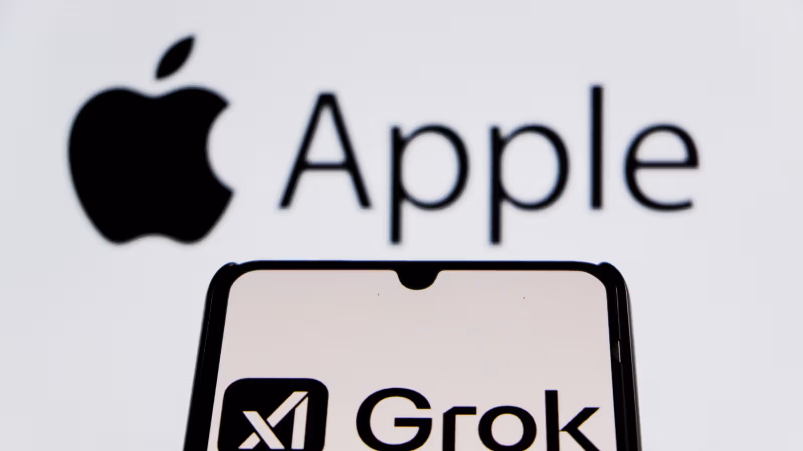 マスク氏傘下のXとxAI、アップルへの独禁法訴訟を取り下げ 矛先は依然OpenAIに