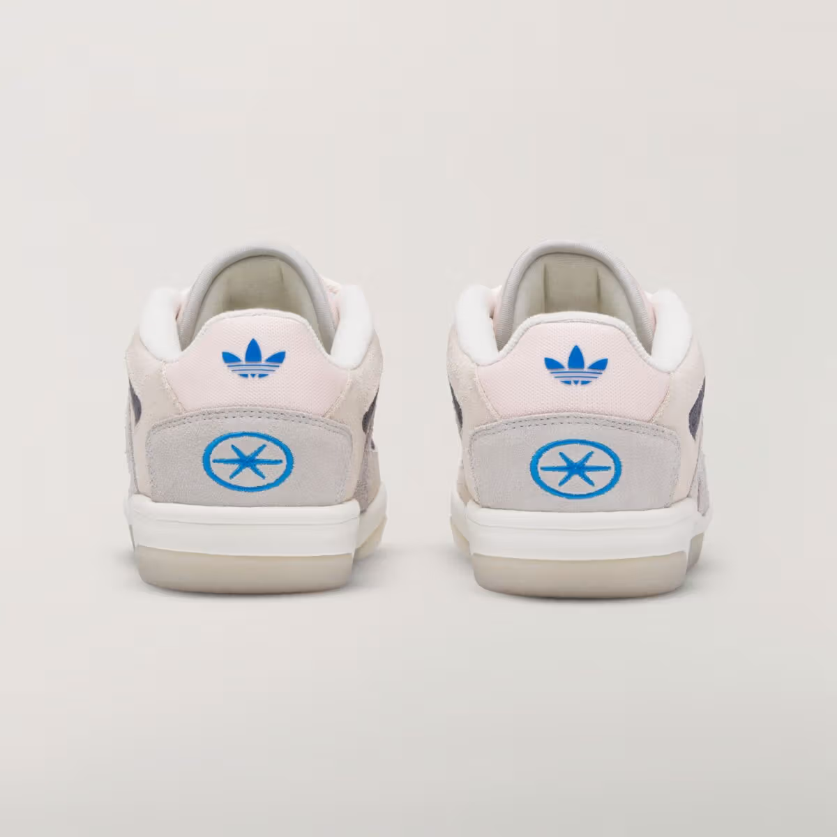 Bad Bunny x adidas BadBo 1.1「Chalk White」9月26日發售,同日還有一雙更貴的1.0