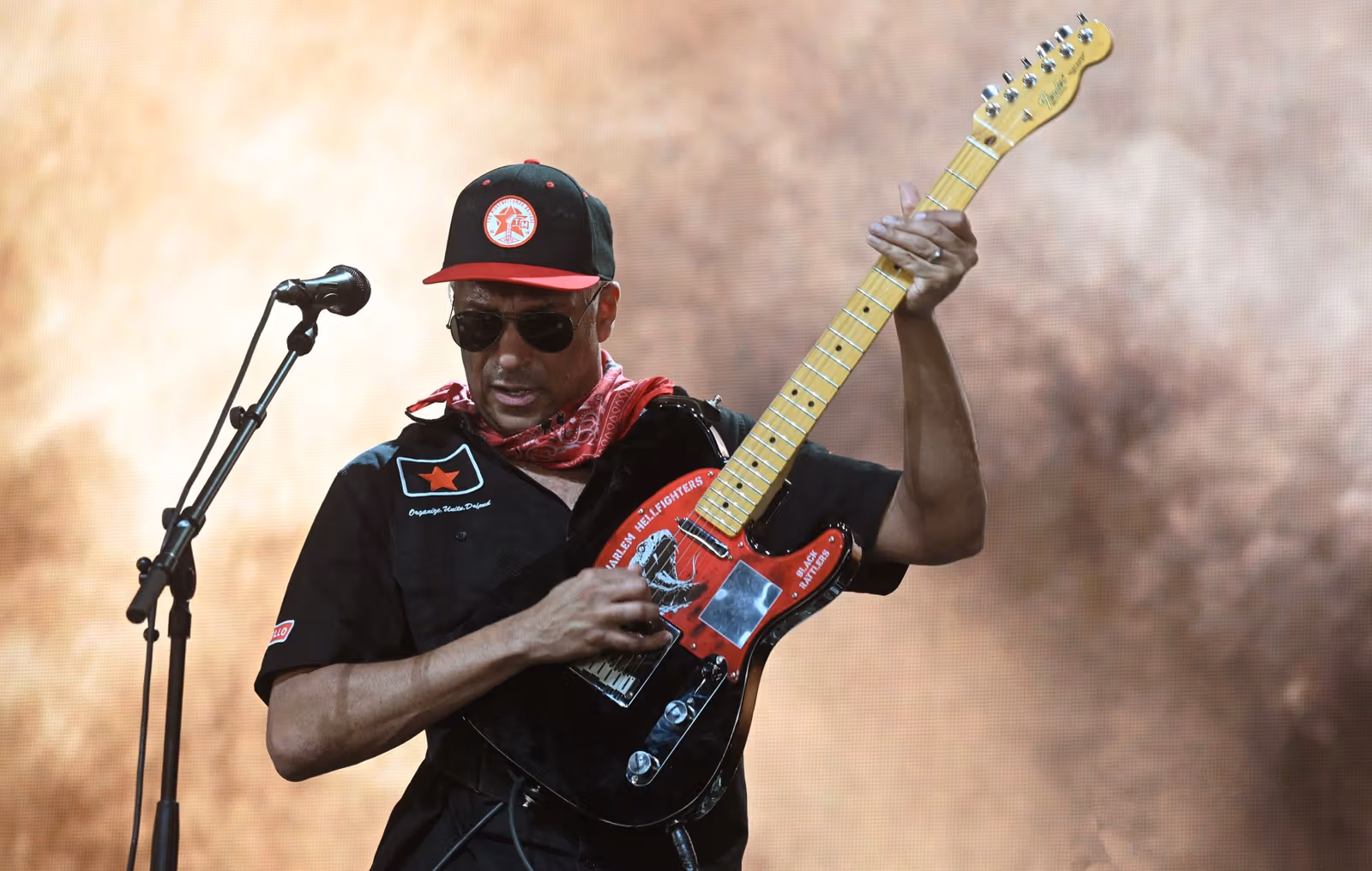 Tom Morello อัลบั้มใหม่ดึง Kneecap มาร่วมร้อง ลูกชายรับหน้าที่แต่ง riff ถ่ายทอด "คำปราศรัยประจำปี" ของตัวเอง