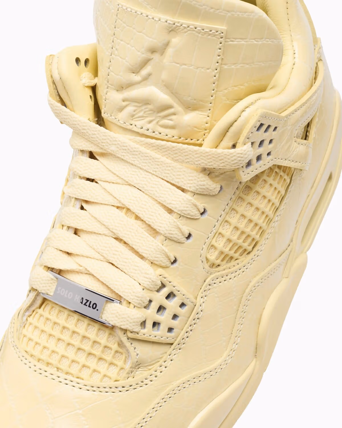 J Balvin, Air Jordan 4로 다시 도전, 「Amazonas」 악어 무늬 가죽으로 온통 레몬 옐로우 감싸