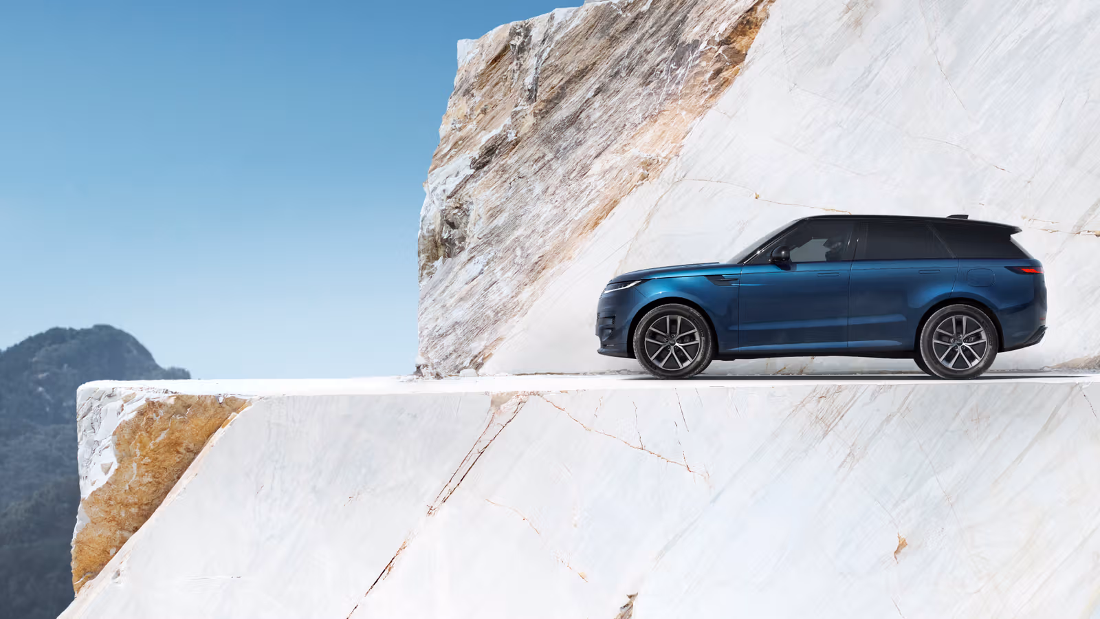 Range Rover Sport Electric, 대만 사전예약 시작…대리석 채석장에서 전지형 성능 입증