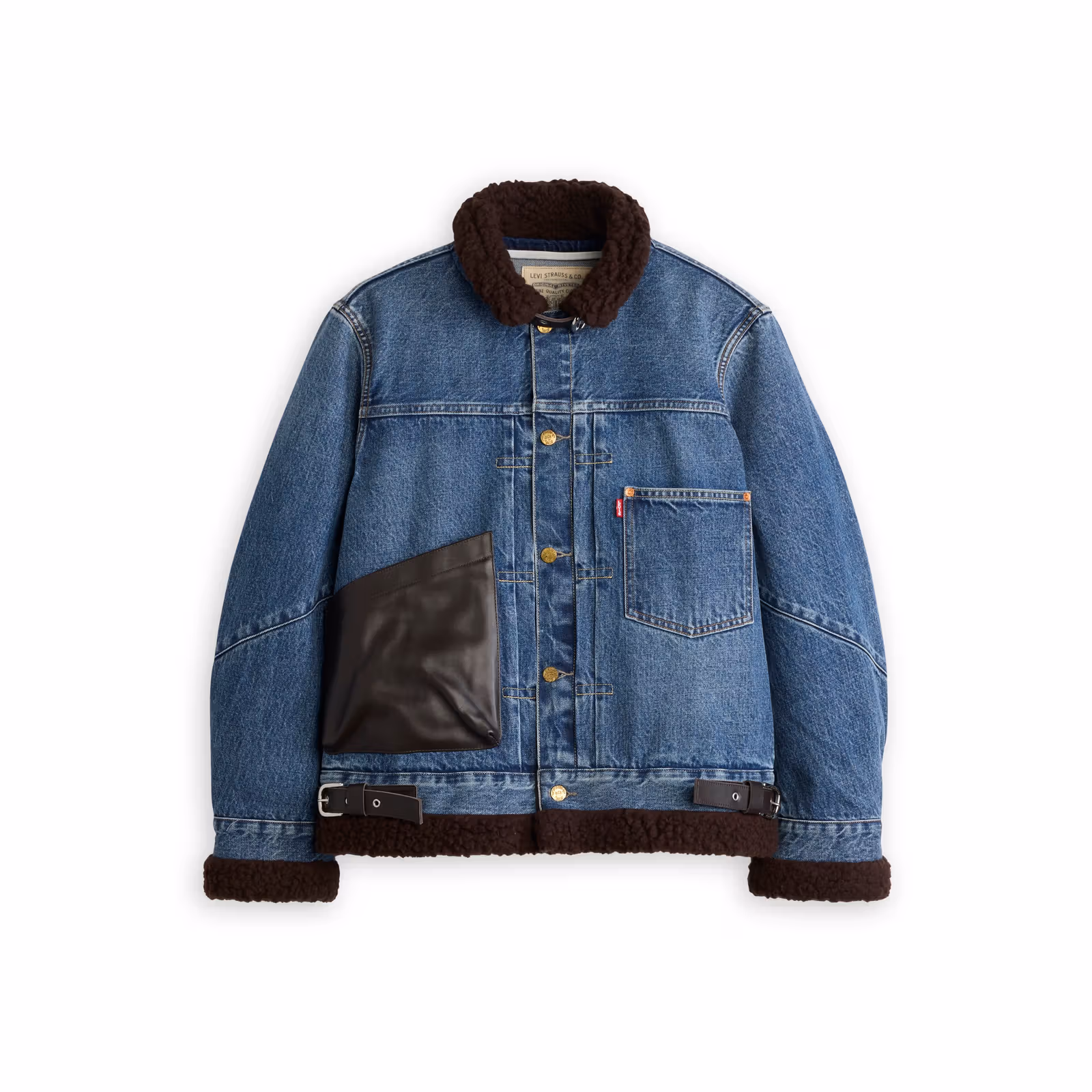 Levi's x sacai 三度联名:这次不换布料,阿部千登势把版型拆解得更深