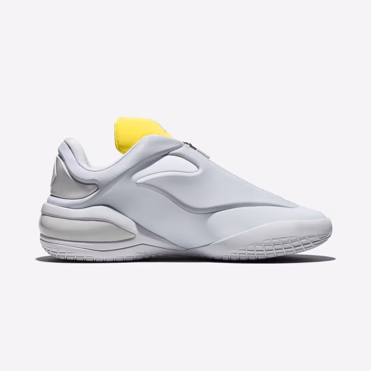Converse SHAI 001 Shroud「Spark」が登場:グレーの外殻の下に潜むDream Yellow