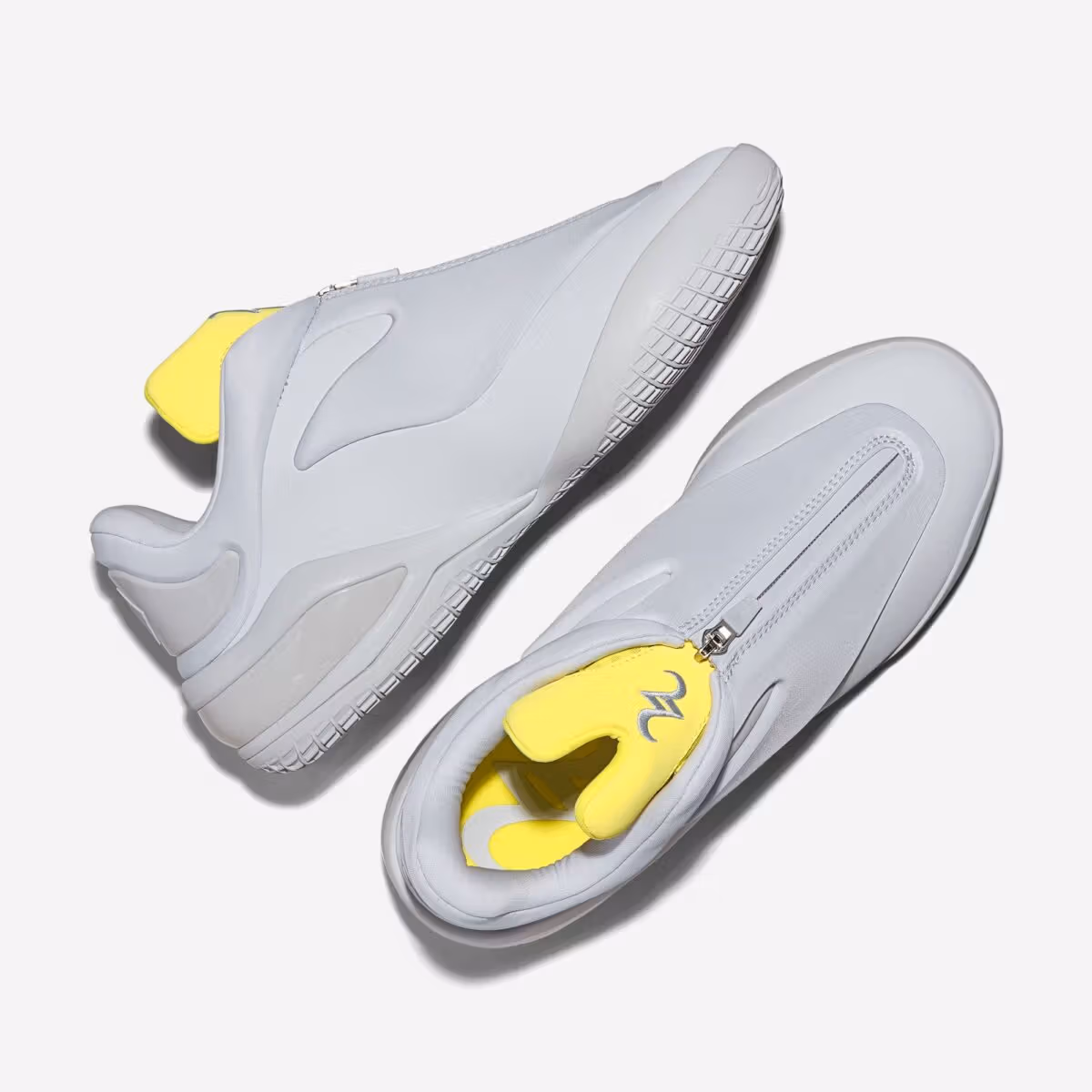 Converse SHAI 001 Shroud「Spark」が登場:グレーの外殻の下に潜むDream Yellow