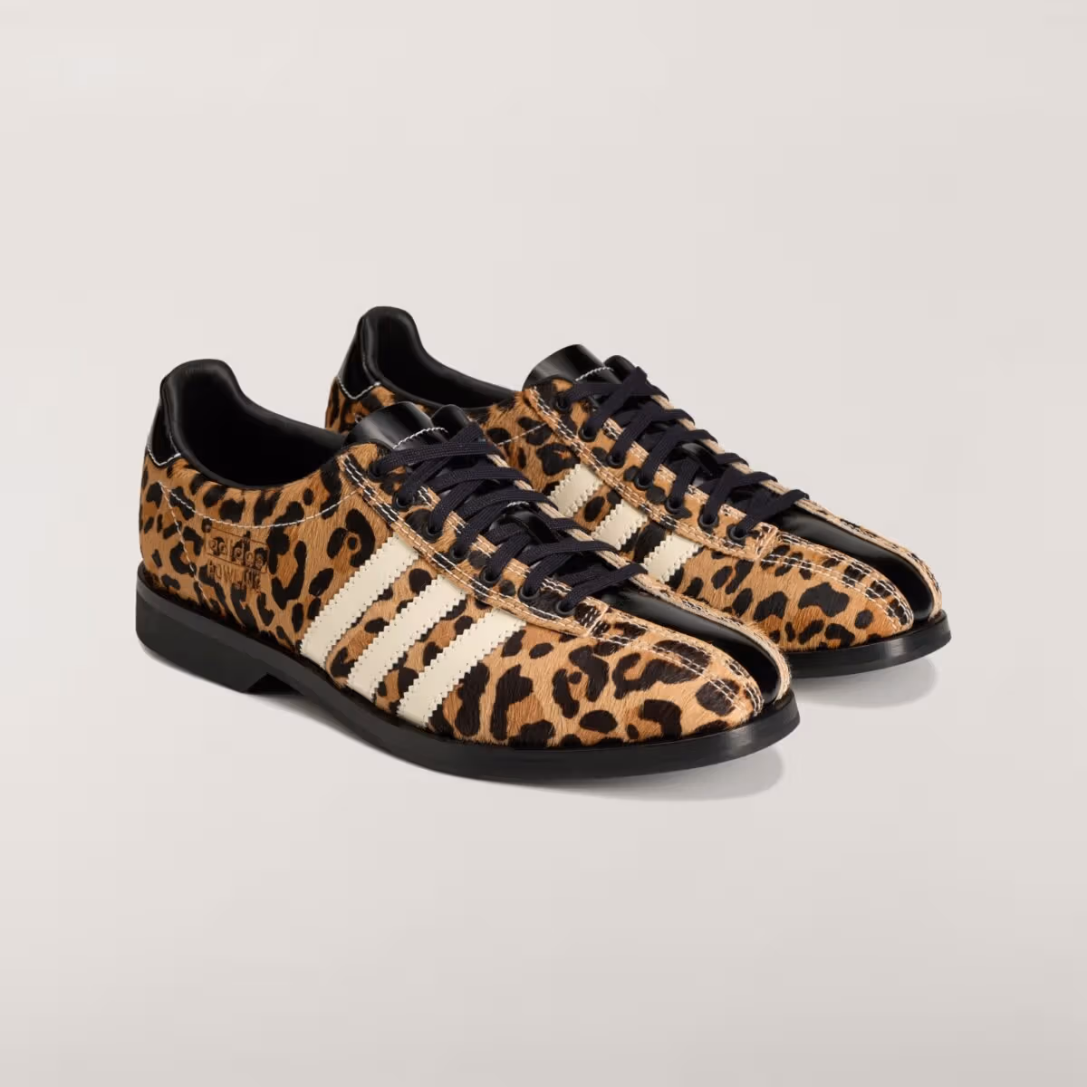 Brain Dead x adidas Samba Bowling "Cheetah", 퍼 소재 갑피에 볼링 컬러 조합