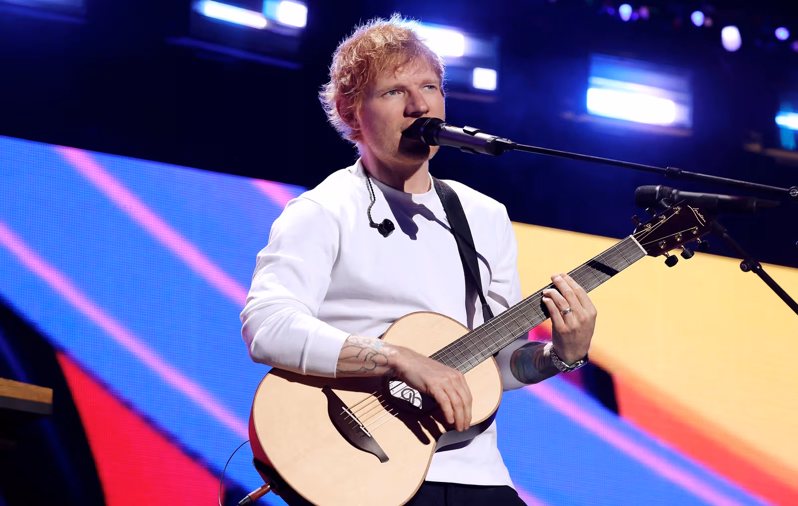 แม็คเคิลมอร์ถูกถีบออกจากทัวร์หลังโพสต์หนุนปาเลสไตน์ Ed Sheeran ดึงสองหน้าใหม่มาอุ่นเครื่องแทน