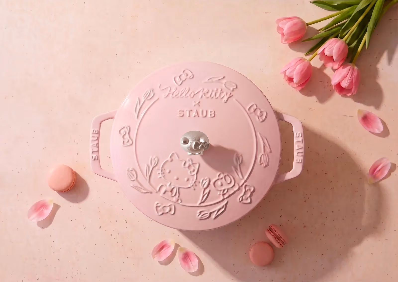 ピンク(オートミールクリーム)彫刻鋳物和食鍋20cmキティガーデン柄