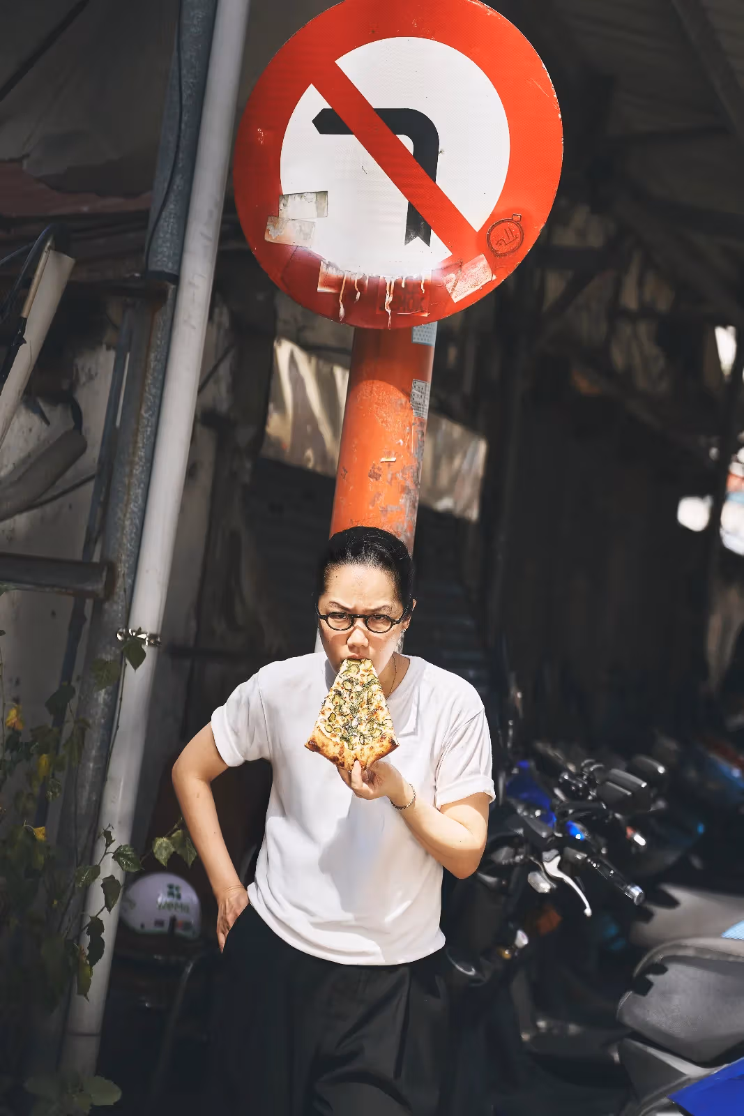 The Slice Shop蒔蘿酸黃瓜披薩特寫
