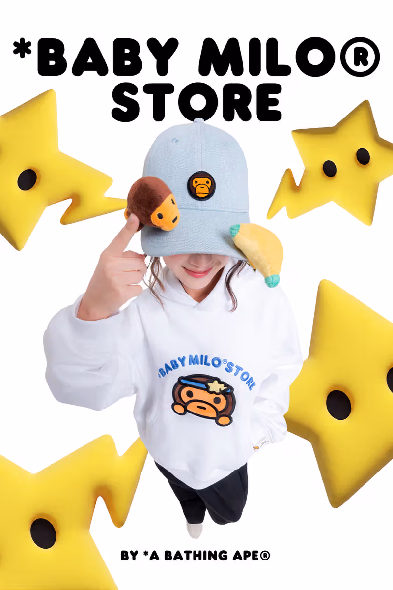 화이트 상의와 패턴 모자 스타일링