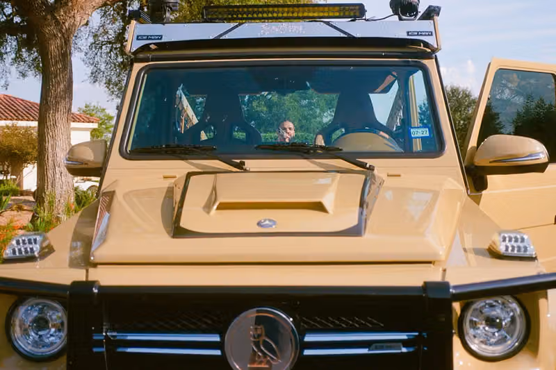 커스텀 G-Class 개조 차량 앞모습