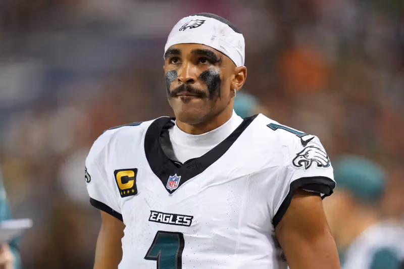Eagles 쿼터백 Jalen Hurts, 폐 혈전 확진... 항응고 치료로 이번 시즌 출전 무산