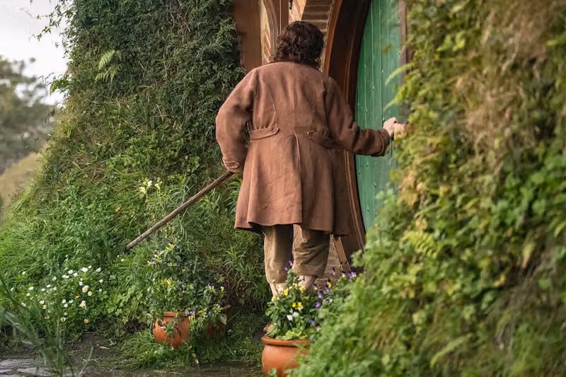 Elijah Wood Returns to The Lord of the Rings in First Photos for The Hunt for Gollum, Bringing Frodo Back to the Shire