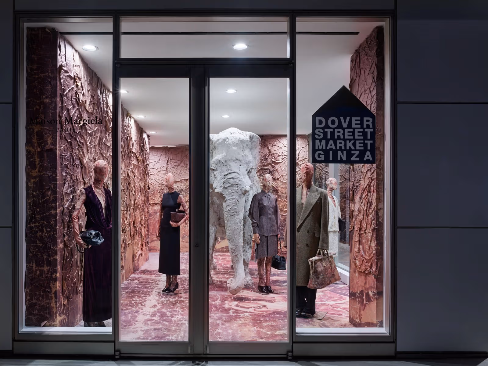 Maison Margiela Tokyo ป๊อปอัพฤดูใบไม้ร่วงและฤดูหนาว
พื้นที่จัดกิจกรรม 2