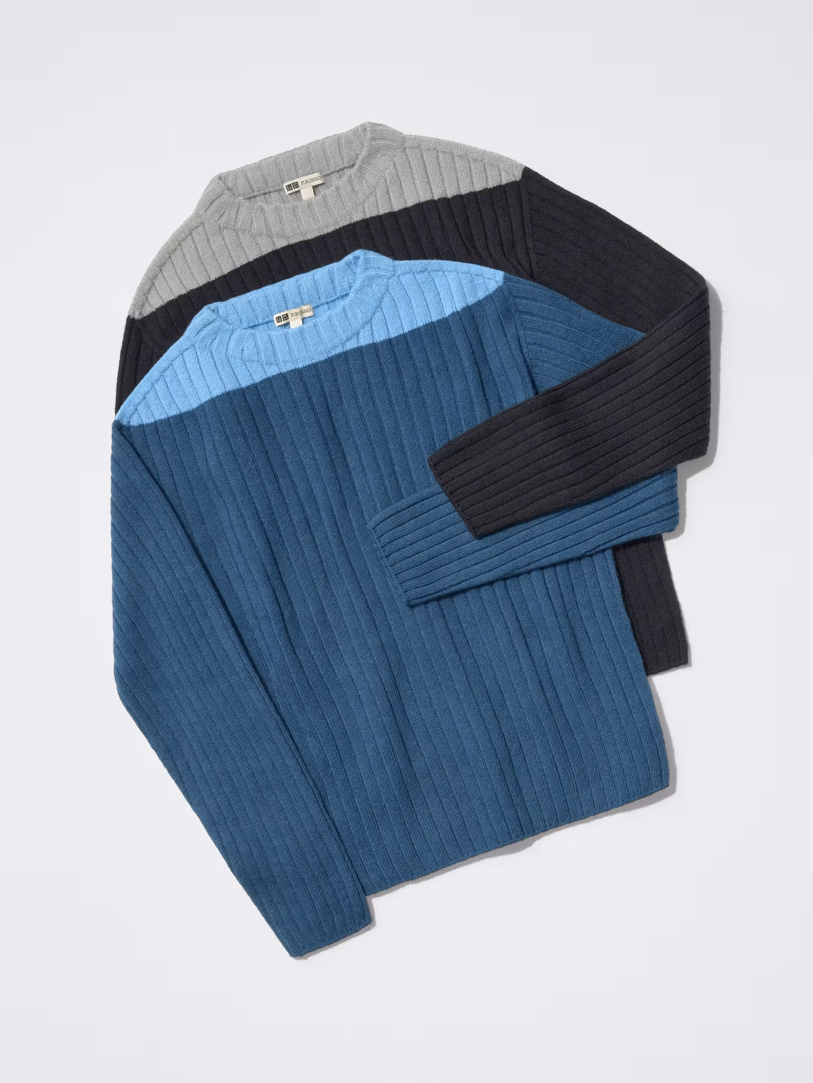 UNIQLO F.RISSO ด้านหลังสีน้ำเงิน