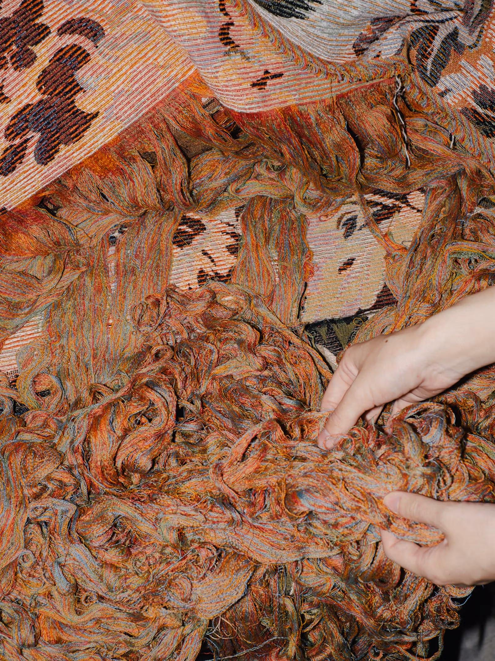 ภาพผ้าจากโครงการ Maison Margiela Tokyo