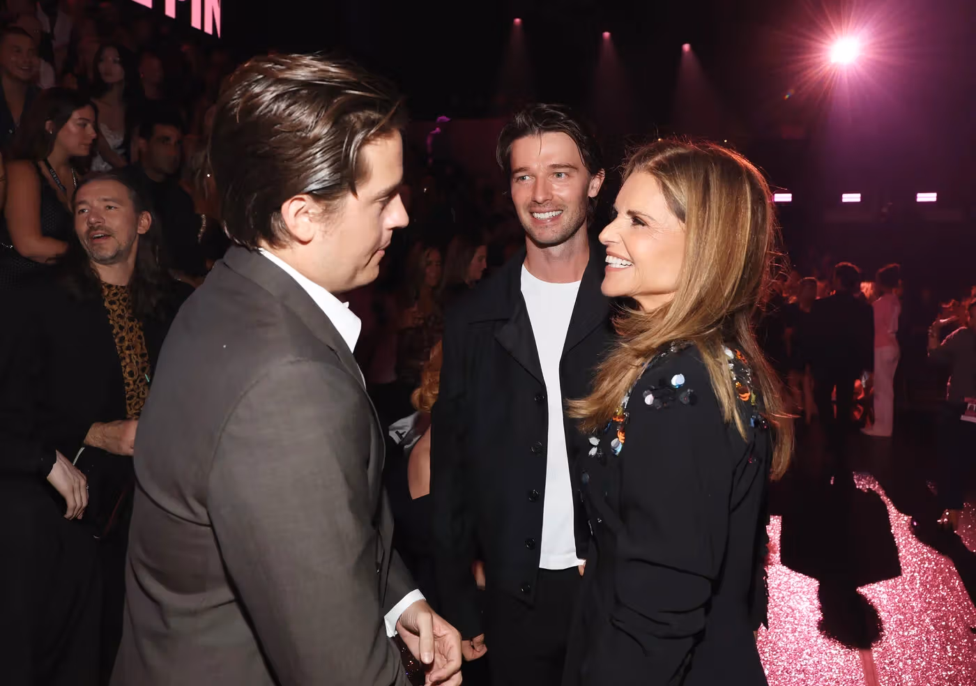 Dark suit style in Victoria’s Secret event