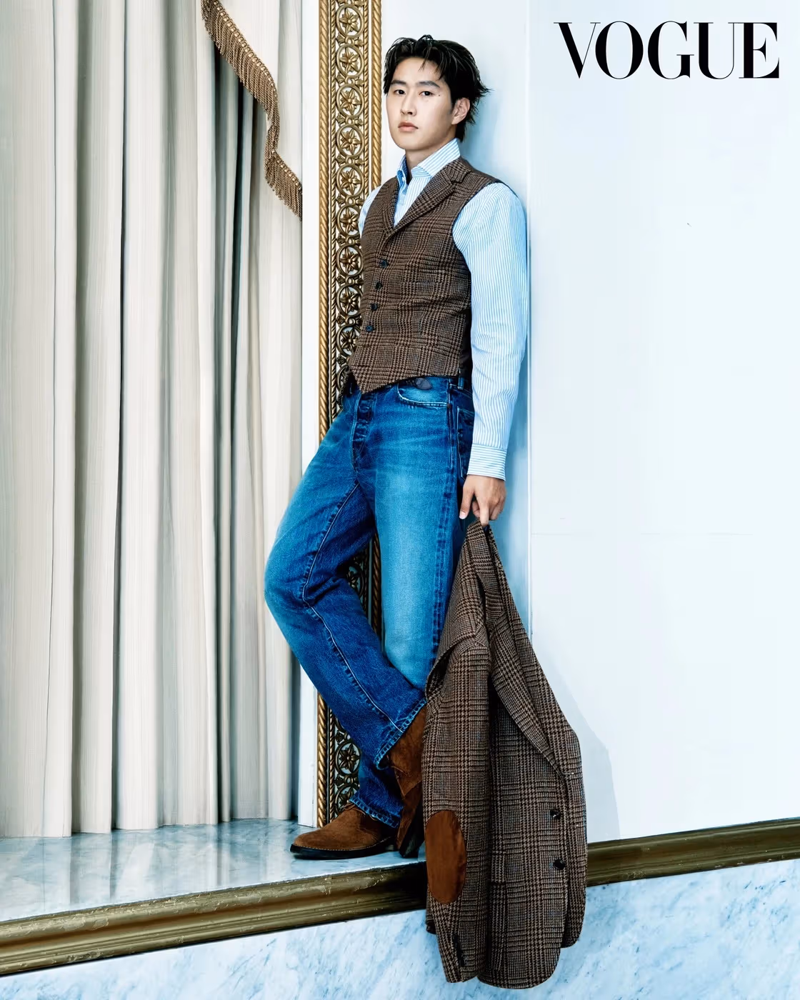 Li Gangren’s tweed and denim combination