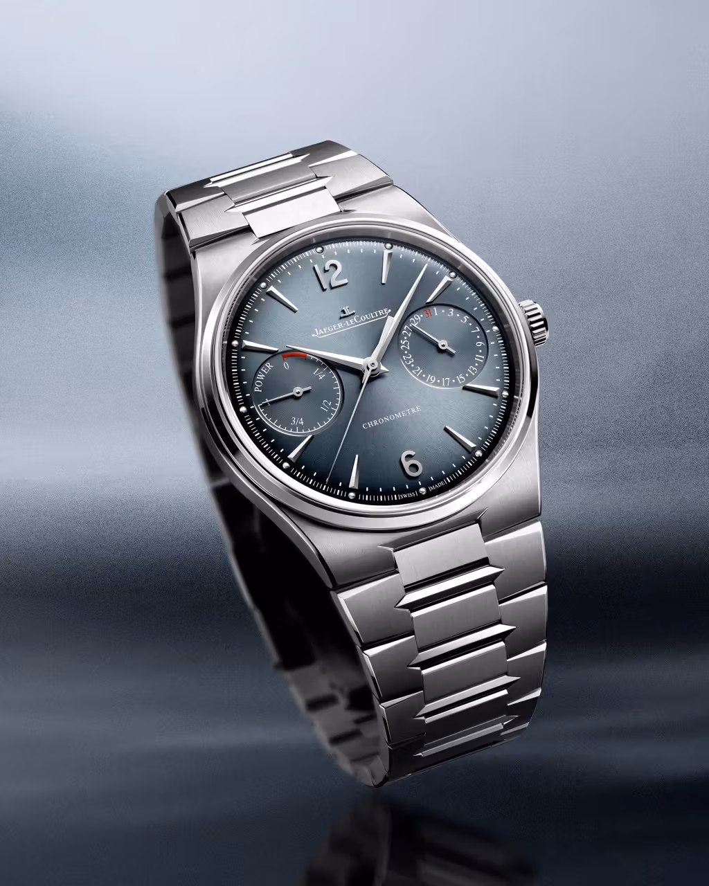 Master Control Chronometre Date Power Reserve與一體式錶鏈