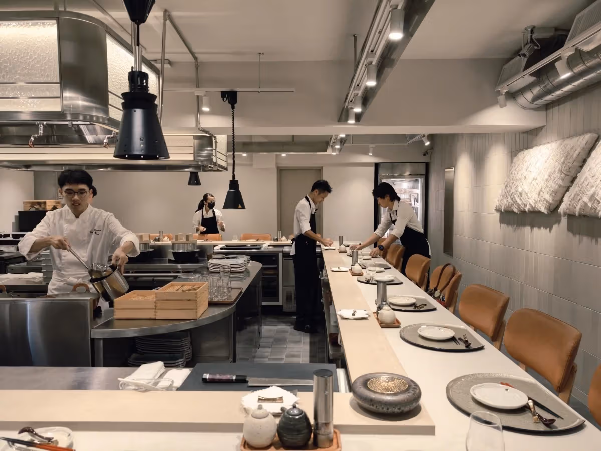 料理台与客席相连的板前空间。