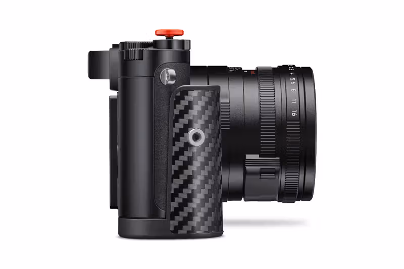 Side and lens of the Leica Q3 43 Formula 1 Edition