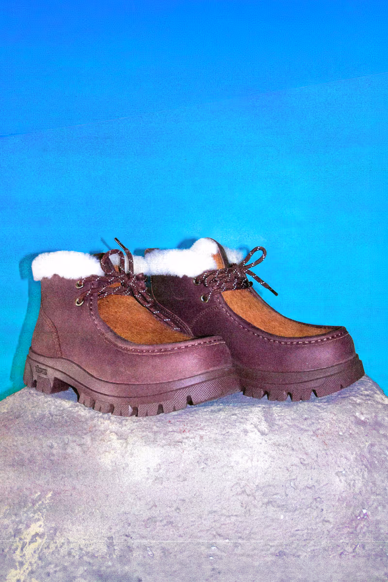 SOREL × Aries Daystorm Chukka ครั้งที่สอง: หนังมีขน ขอบเชียร์ลิง และพื้นหนา 250 ปอนด์จับกับเดนิมอย่างไร
