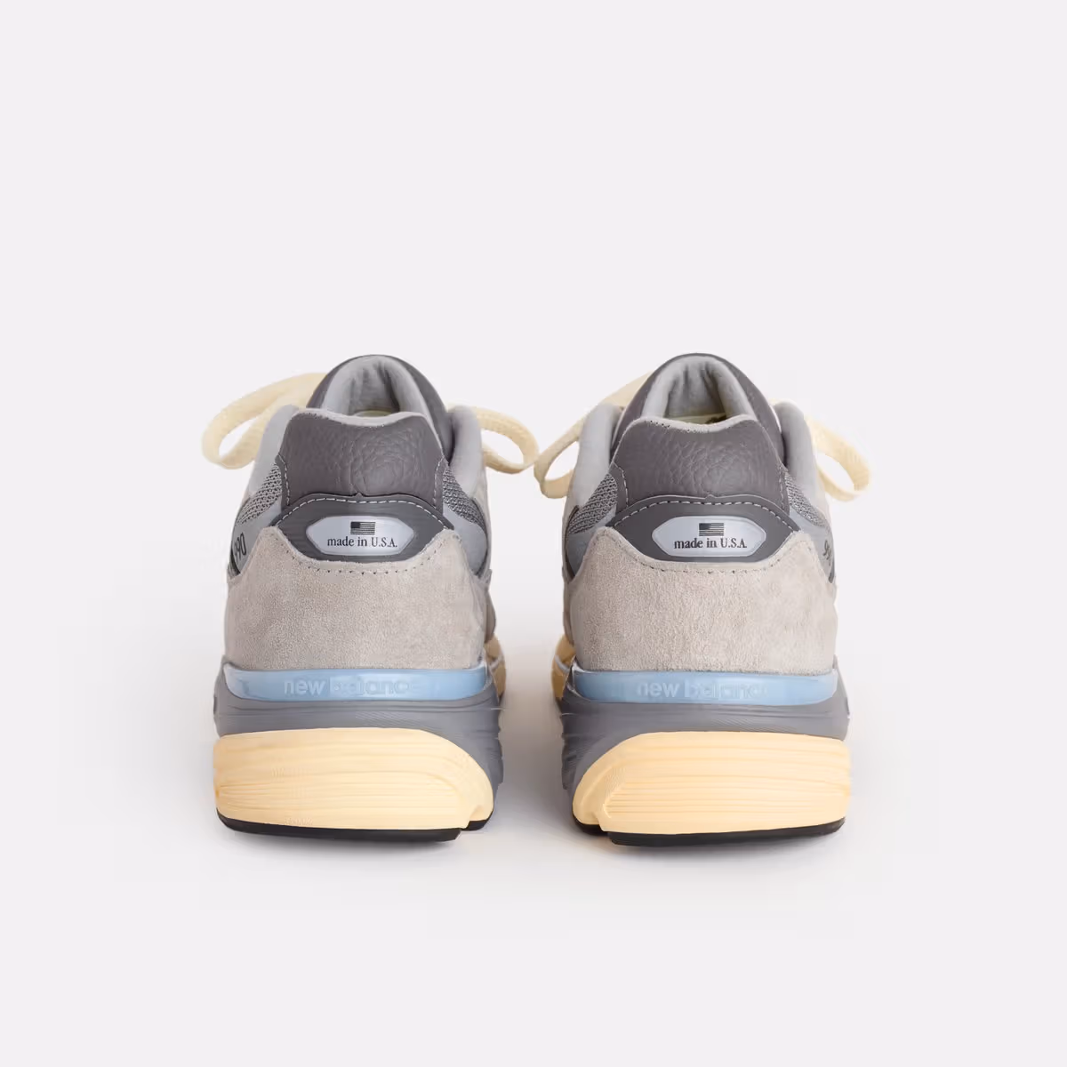 New Balance 990v7 heel and midsole