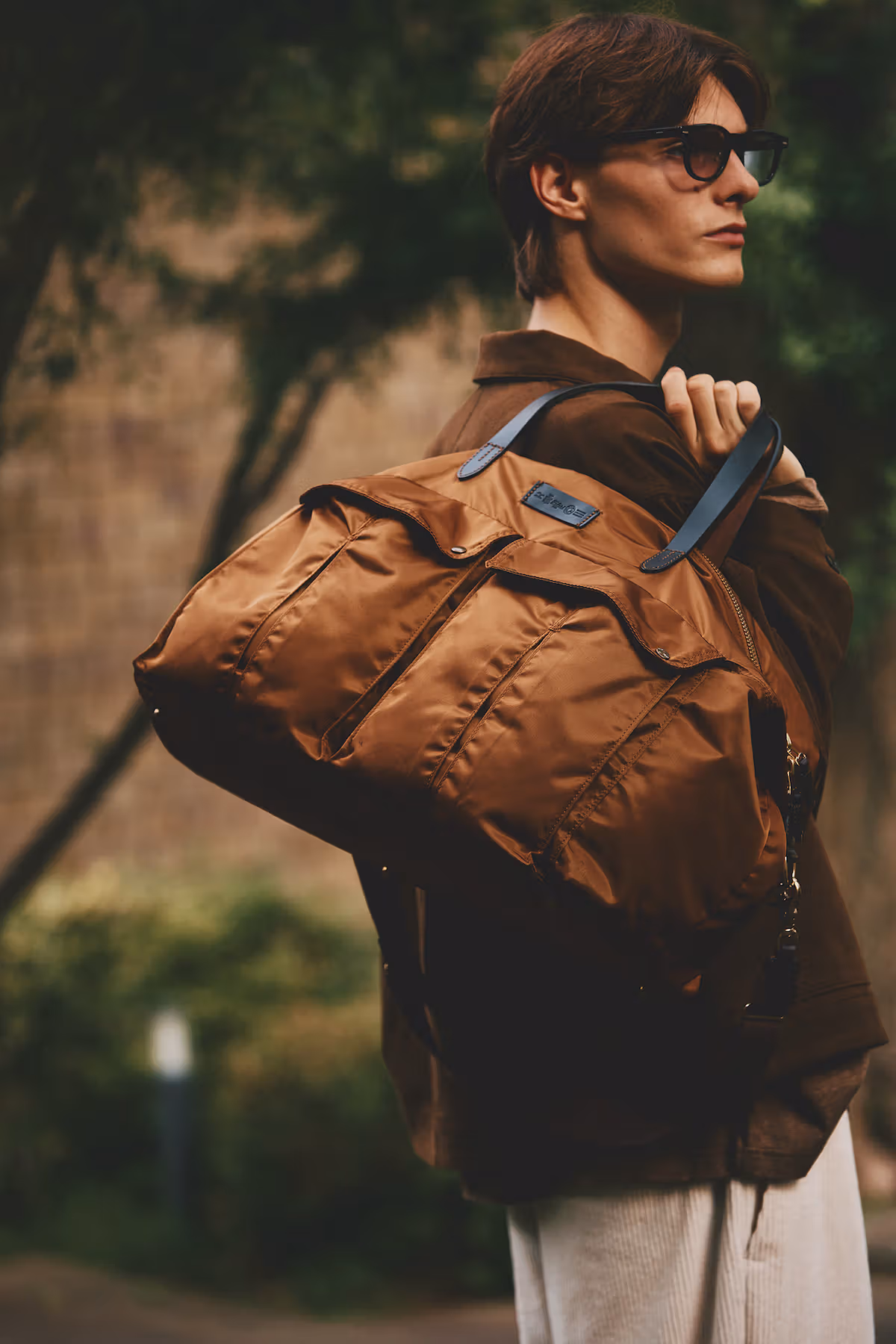 Felisi Frontiera Brings Safari Pockets to Four Everyday and Travel Bags