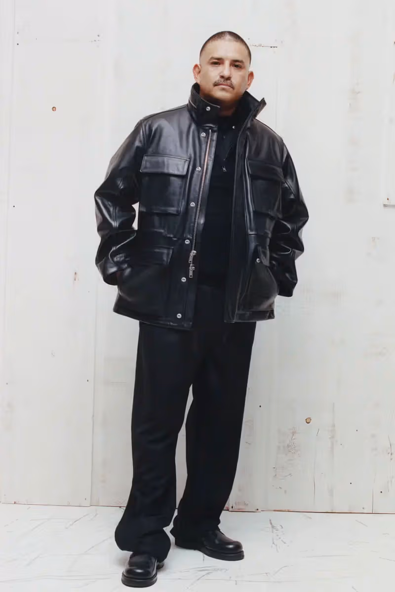 ลุคแจ็กเก็ตหนังดำ Stüssy