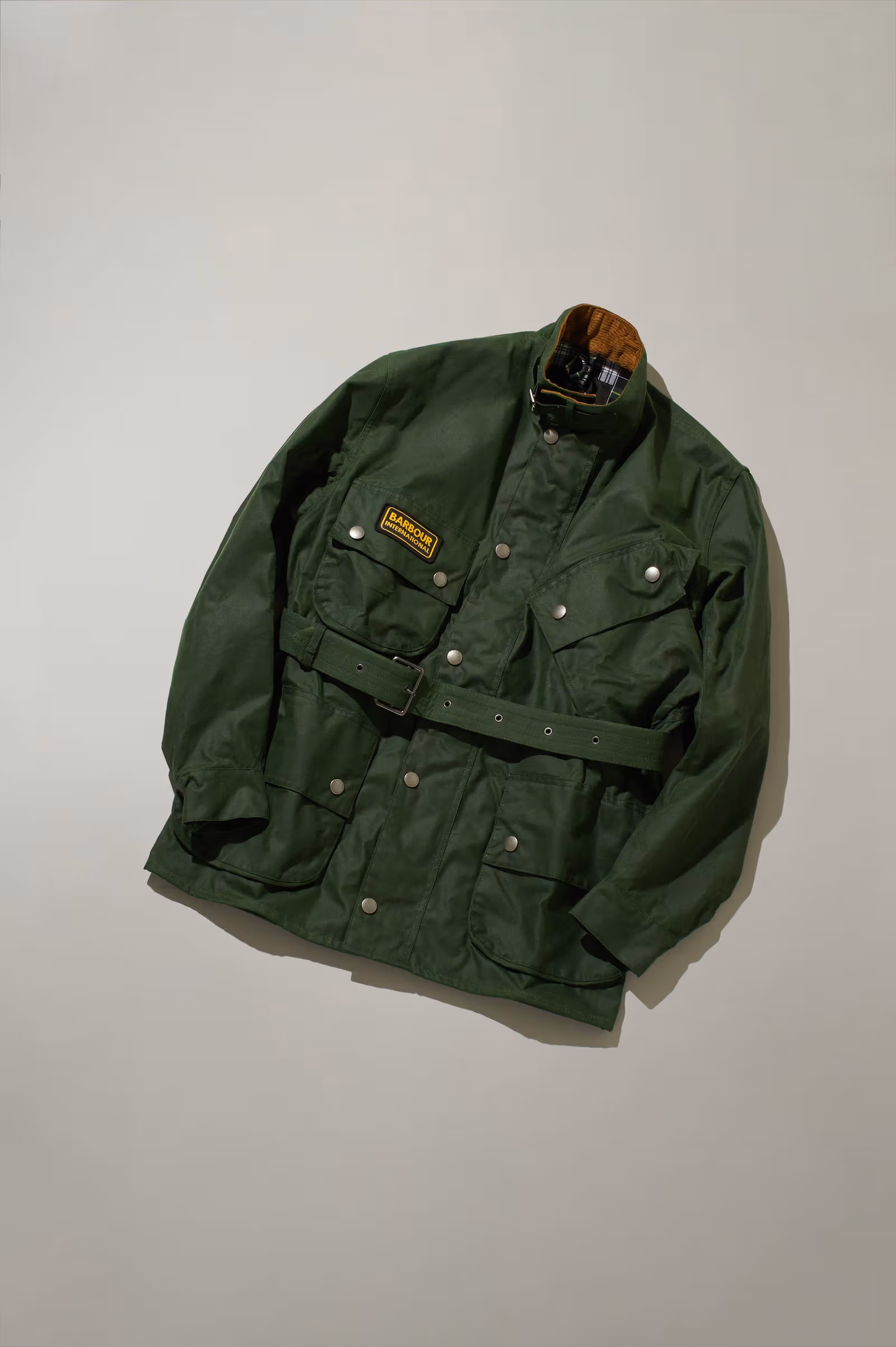 Racing Green 바버 인터내셔널 정면