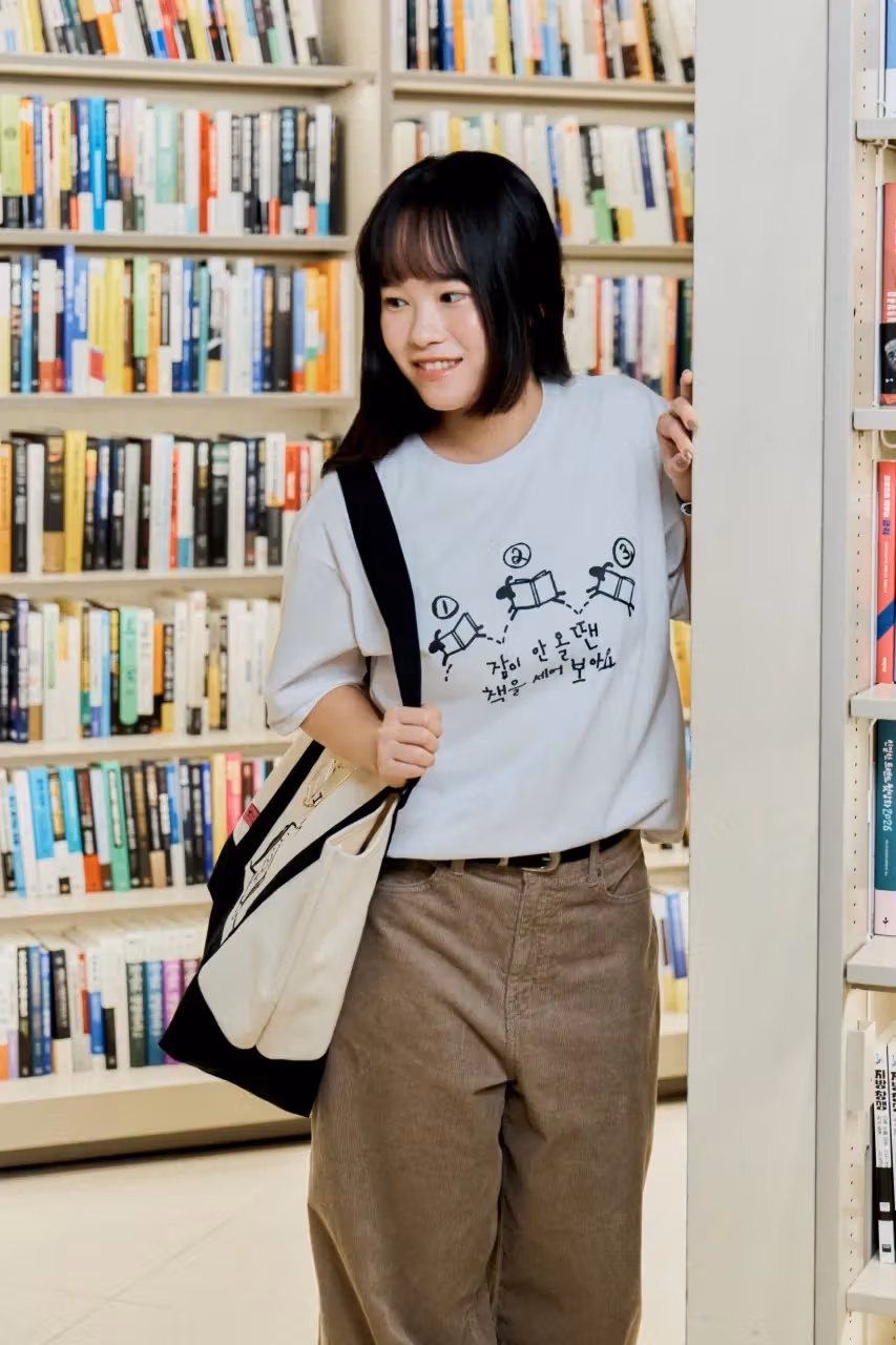 SPAO × Kyobo Insomnia Book Club นำบทกวีสู่ของใช้เจ็ดดีไซน์