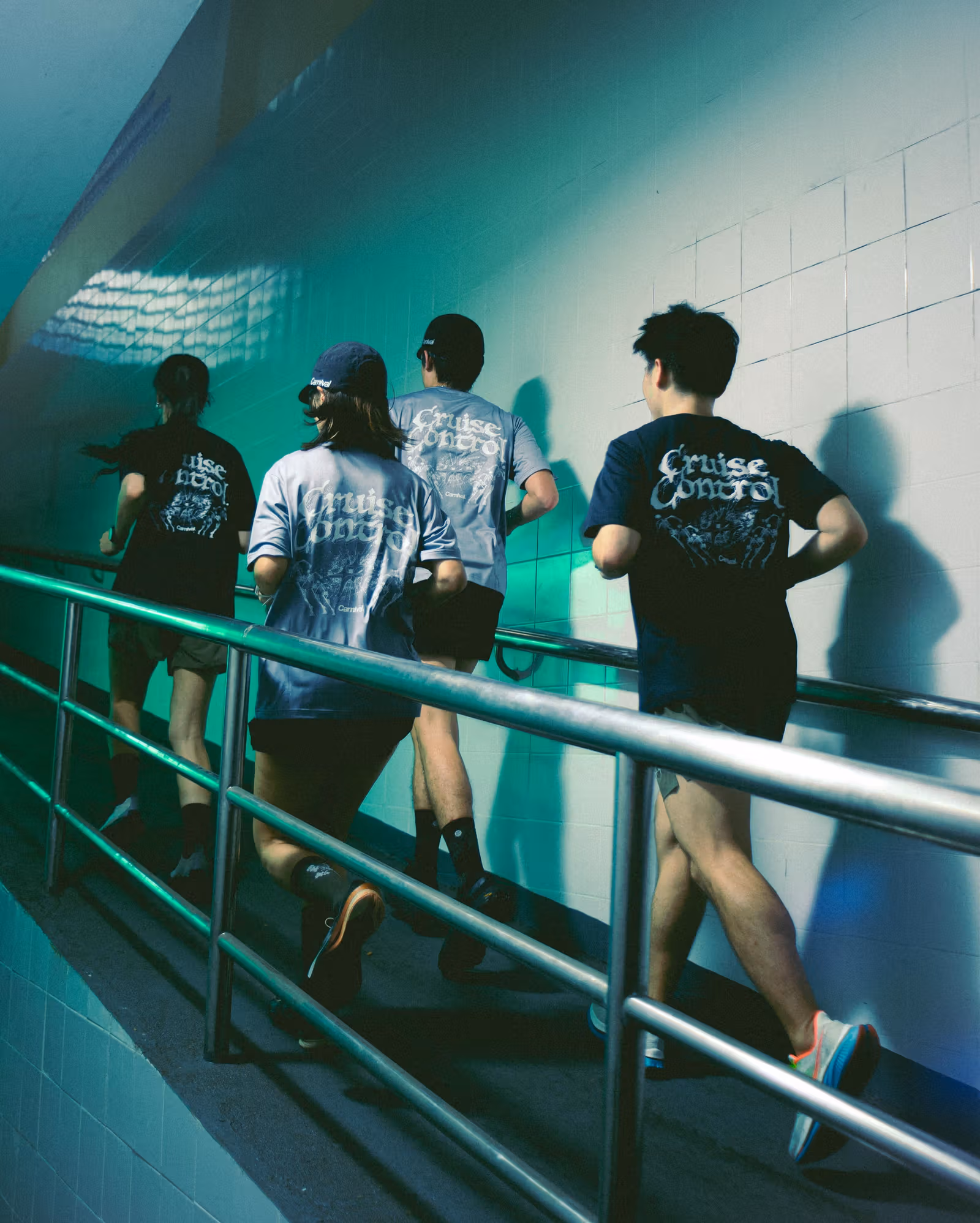 Carnival Running × Cruise Control: Bangkok run-club rhythm in black and grey-blue clothing