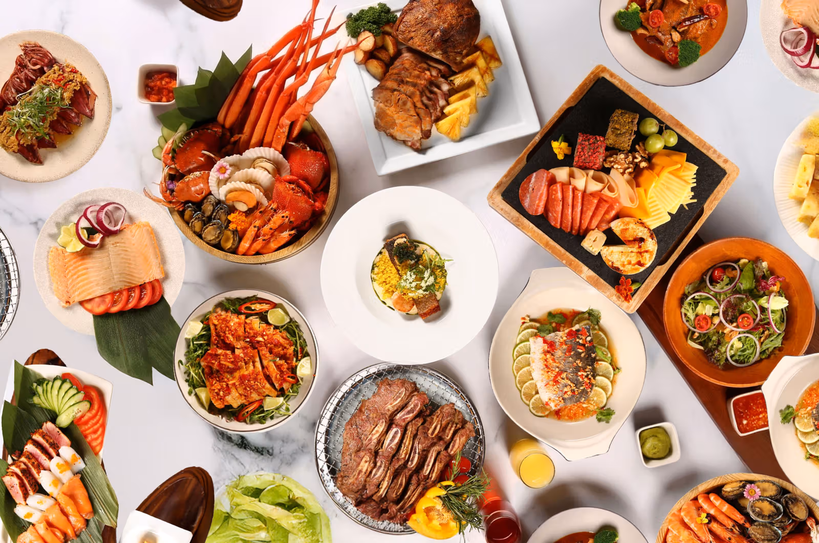 Garden Kitchen午間餐飲形象，各餐券依對應內容使用。
