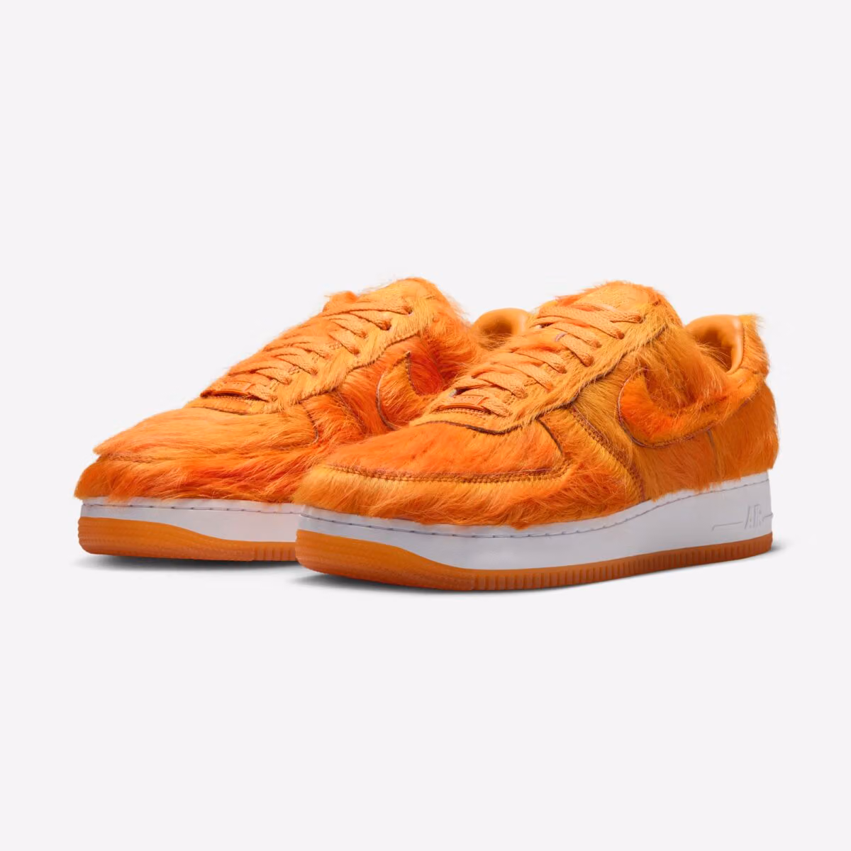 毛料上身的 Air Force 1：這次連皮革都不夠看
