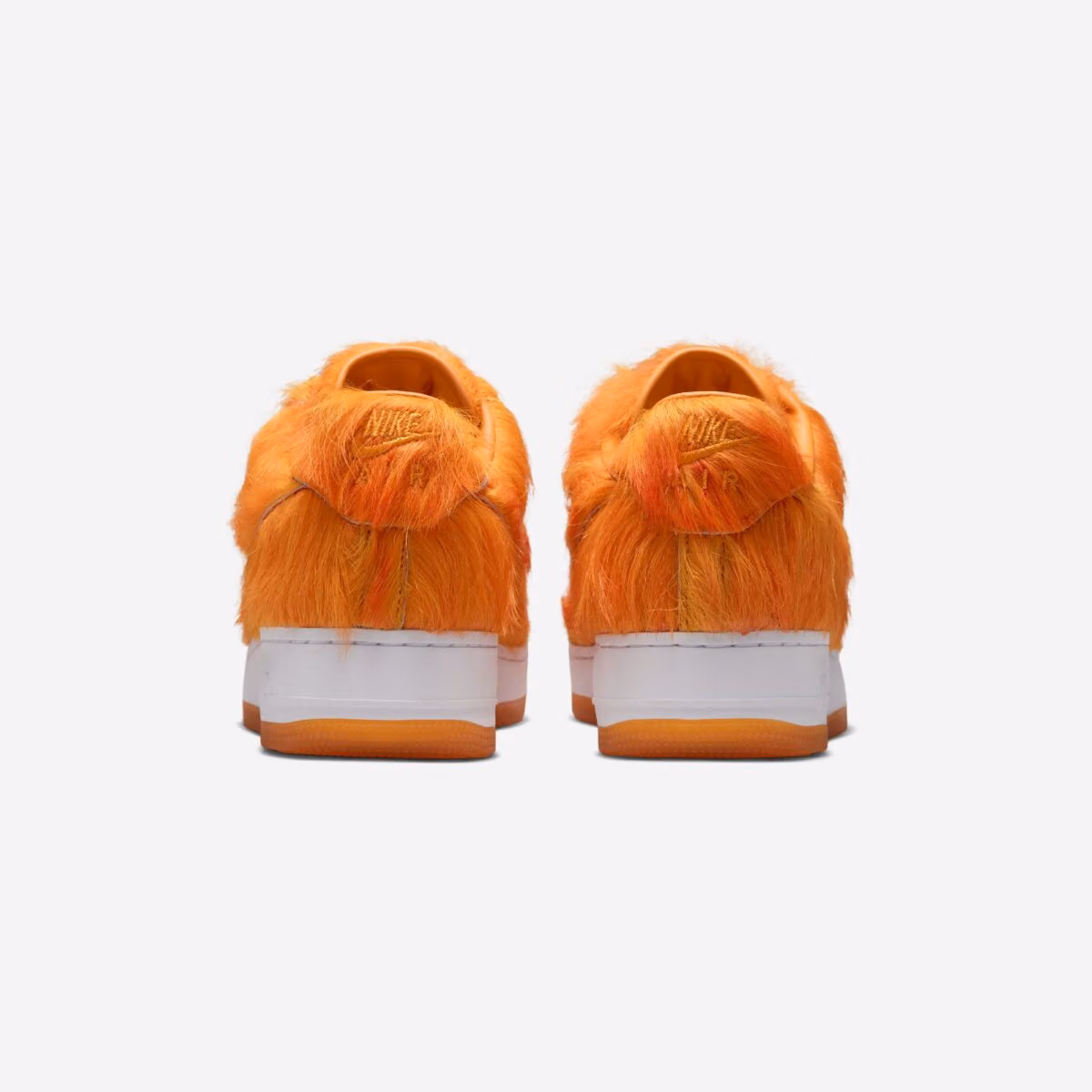 毛料上身的 Air Force 1：這次連皮革都不夠看